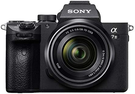 Полнокадровая беззеркальная камера Sony Alpha a7 III, с обектив 28-70 mm В комплект с Луксозен софтуер, микрофон за видеомикрофона,